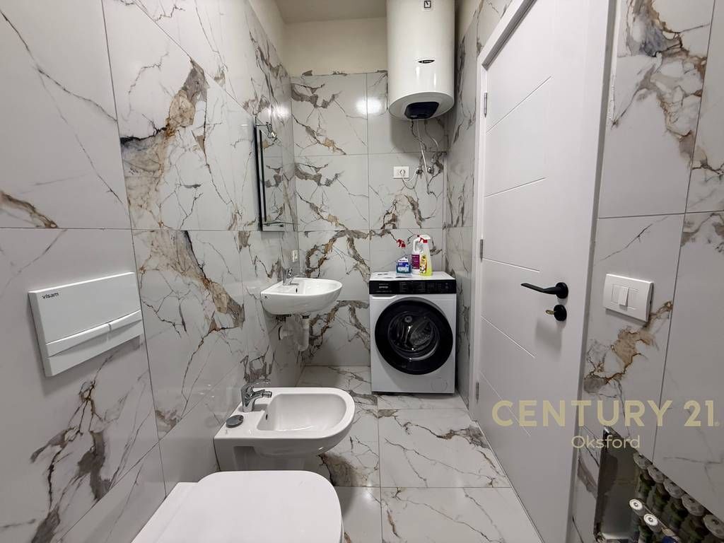 Affittiamo appartamento 2+1+2, in Via “5 Maji”! 600 € /Mese