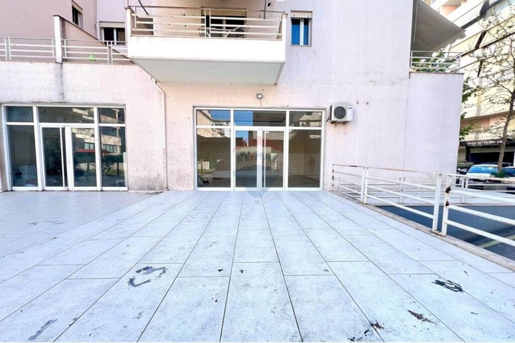 Shop for Rent