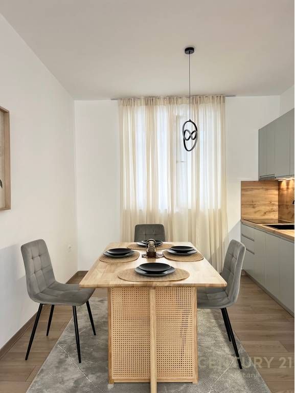 Apartament modern 2+1 per qira ne Qender