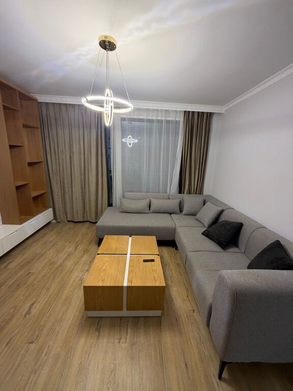 Apartment for rent 2+1+2 with parking at Akses Tirana, Sheshi shqiponja