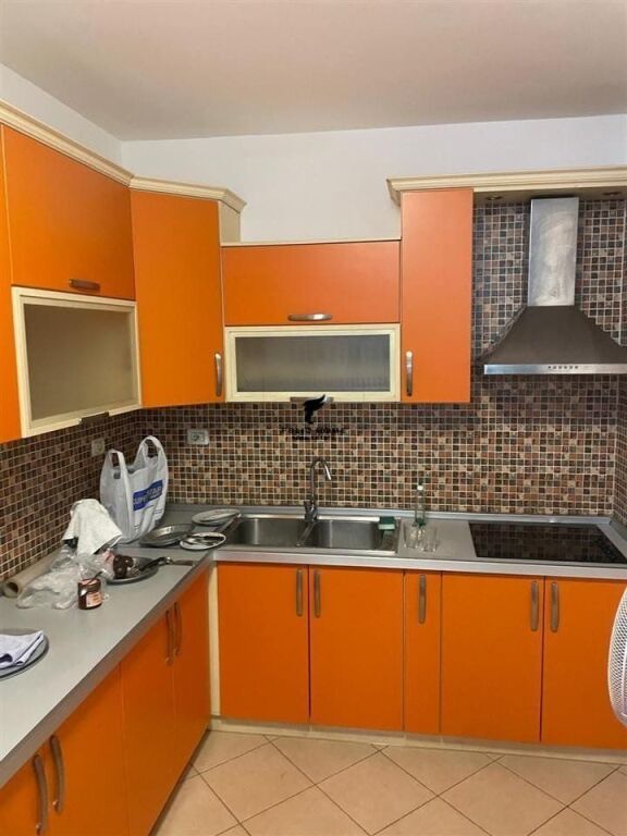 APARTMENT FOR RENT 2+1+2+2 BLK PAZARI I RI 60,000 LEKE FH-92095