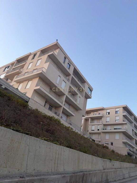 APARTAMENT PER SHITJE NE REZIDENCEN DYRRAKIUM , CURRILA !
