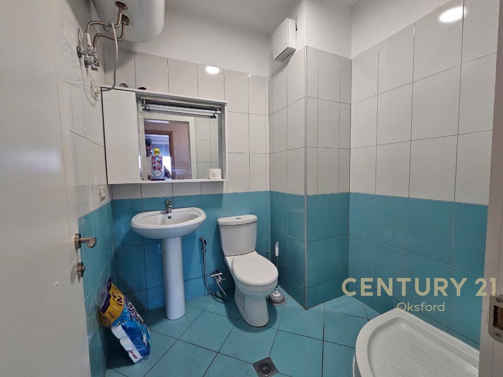 Apartament 2+1+2 per shitje tek Liqeni I Thate