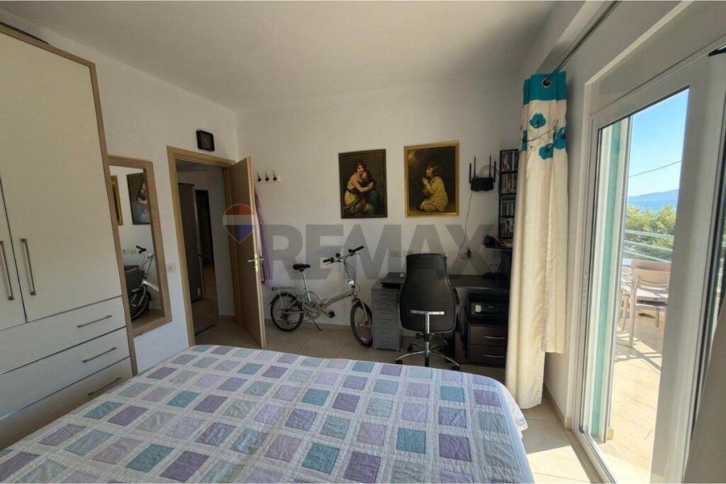 Apartament - Për Shitje - Rruga Mitat Hoxha, Sarandë