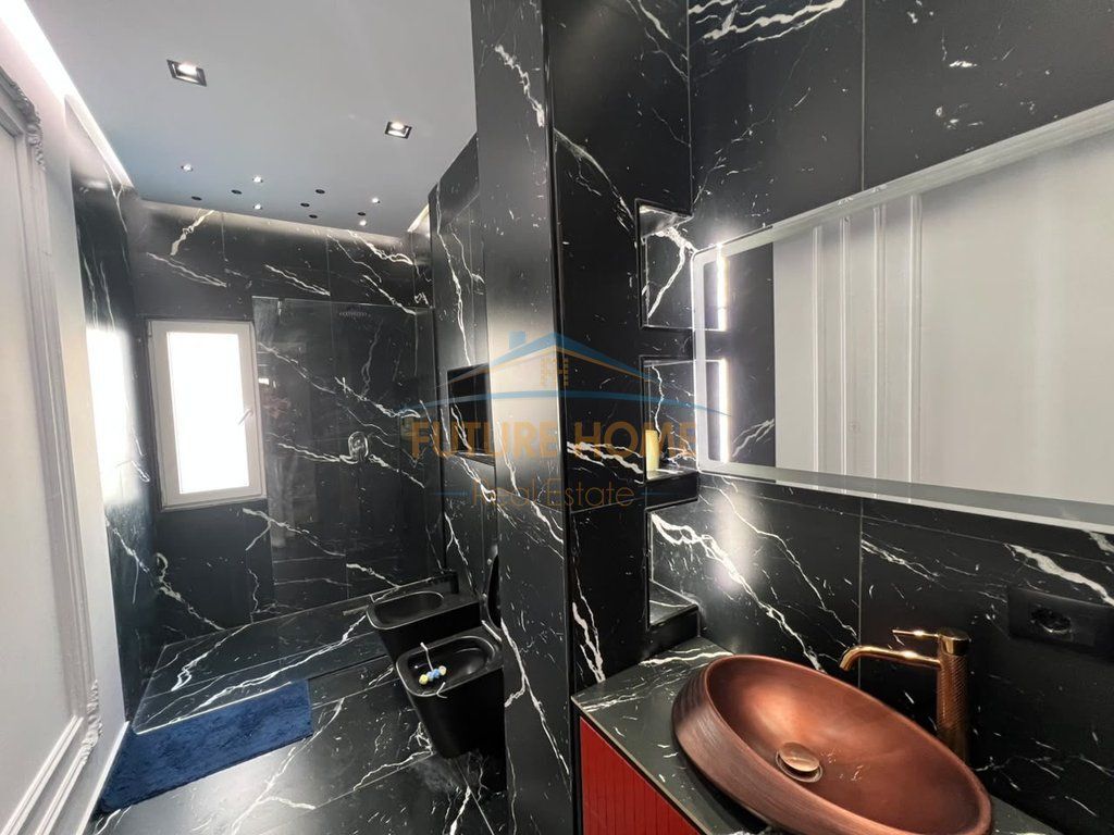 Shitet, Apartament 1+1, Lake Land Residence, Farkë