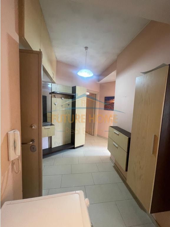 Affitto, Appartamento 2+1+2+Posto Auto, Fresku, Tirana.