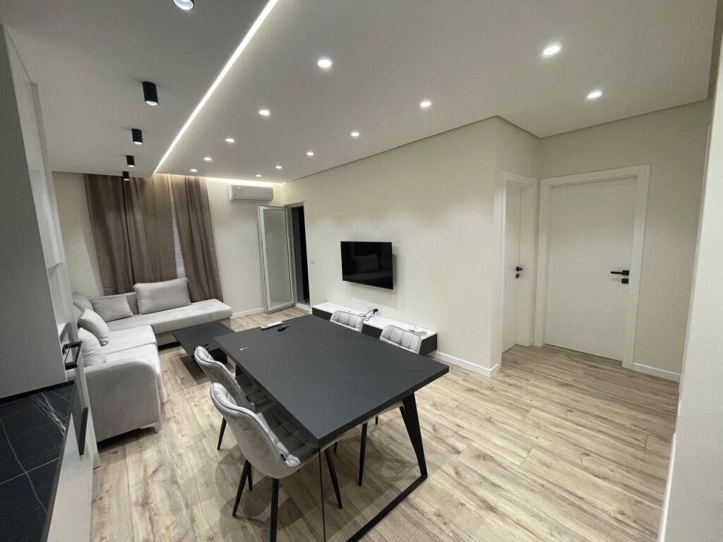 Qera | Apartament 1 + 1 | QTU (Qendra Tregtare Univers) | 600 €/muaj