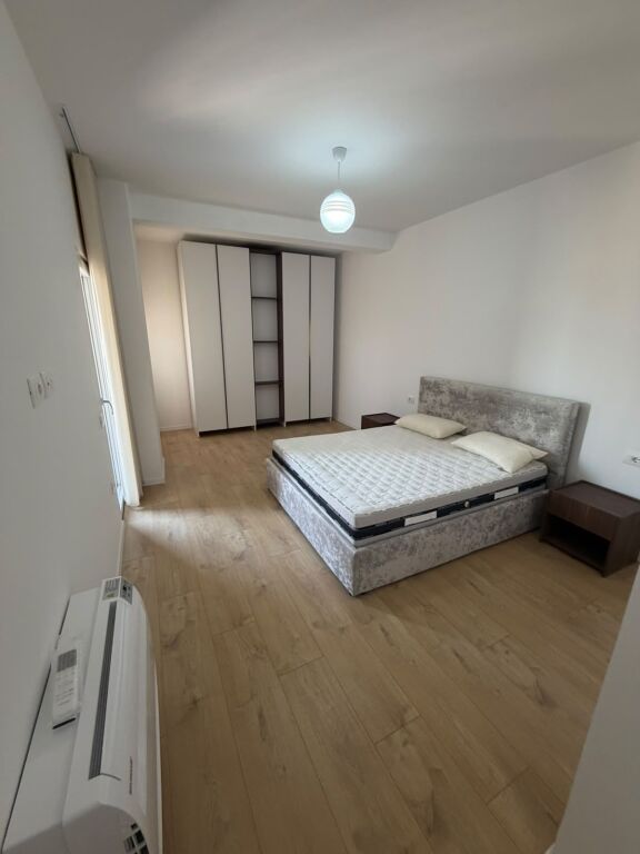 Apartment 1+1 for rent in Kamez