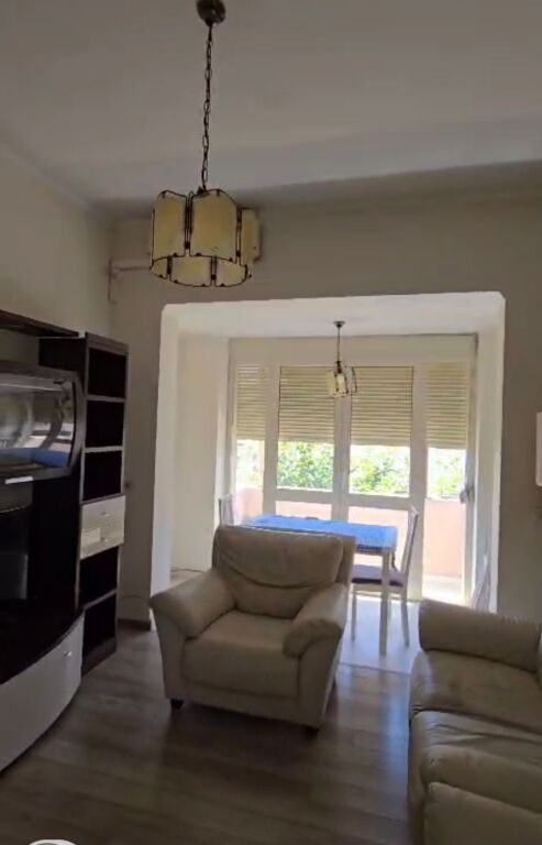Jepet apartment me qira 2+1