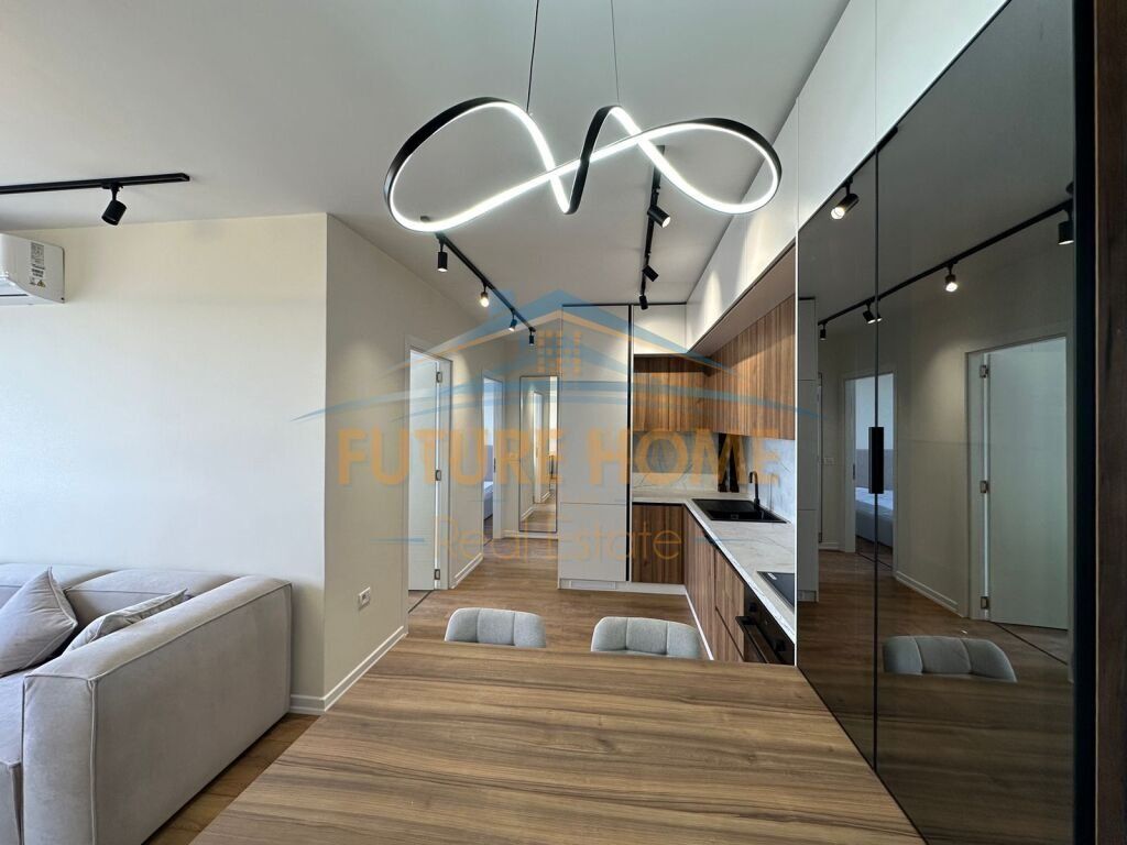 Shitet, Apartament 2+1, Shkoze, Tiranë.