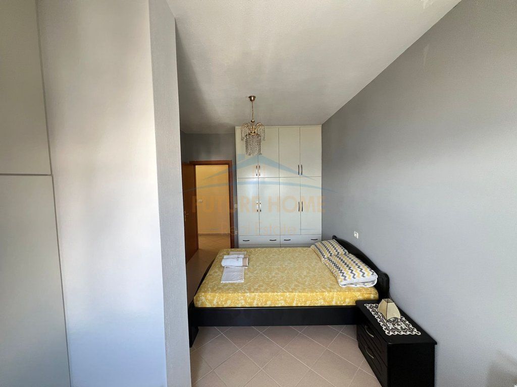 Shitet, Apartament 3+1+2, Sarandë