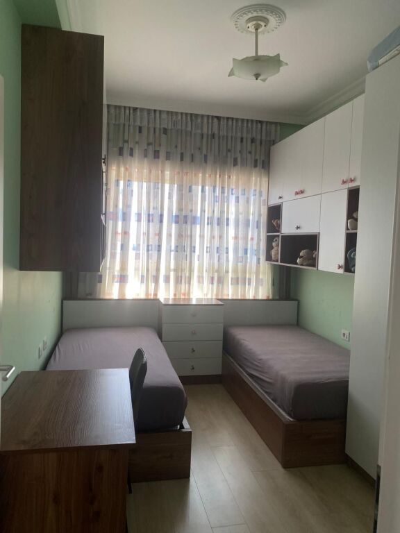 🏢Nella zona di Ali Demi, Complesso Mangalem, si affitta appartamento 2+1 arredato. 55.000 Leke
