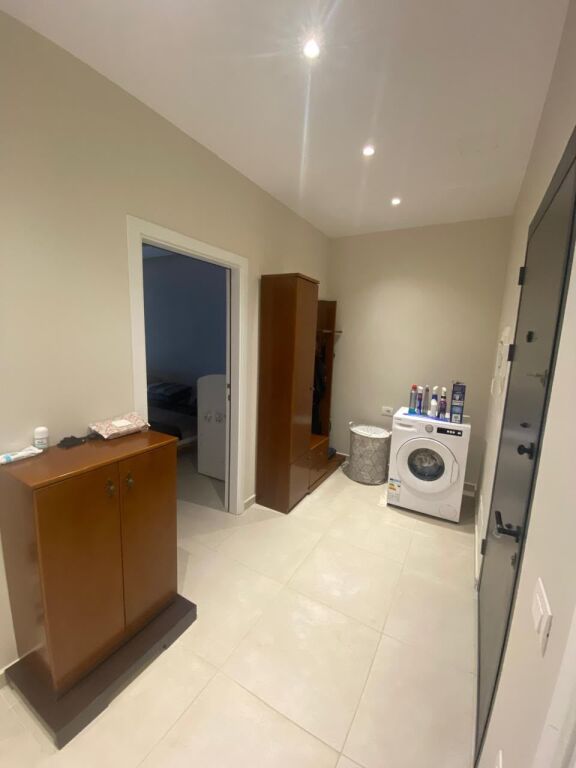 Affitto | Apartament 1 + 1 | Rruga 5 Maji | 550 €/mese