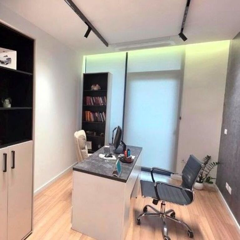 🏢 ZYRË 2+1 ME QIRA – LAKE VIEW RESIDENCES ✨