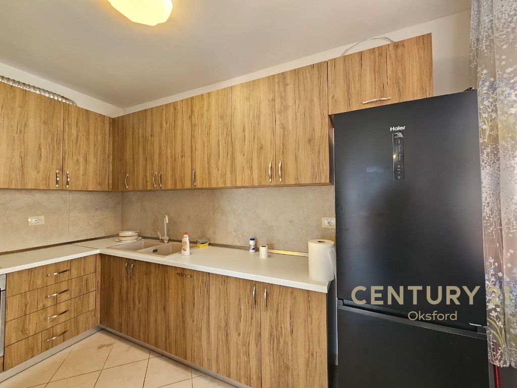 SHITET APARTAMENT 2+1+2 TE LIQENI I THATE 216,000 €