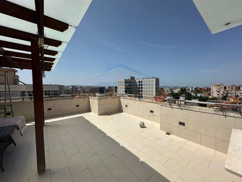 Rent, Apartment 3+1+2+ Veranda, 4 Deshmoret St., Tirana.