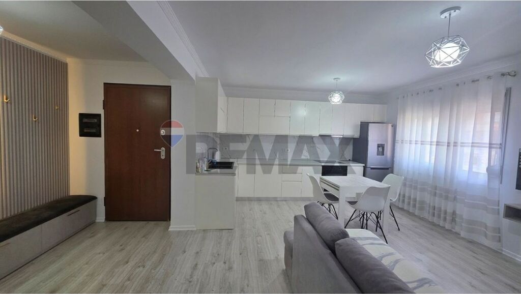 🏡 APARTAMENT 1+1 ME QIRA – ALBANO & ROMINA, VLORË