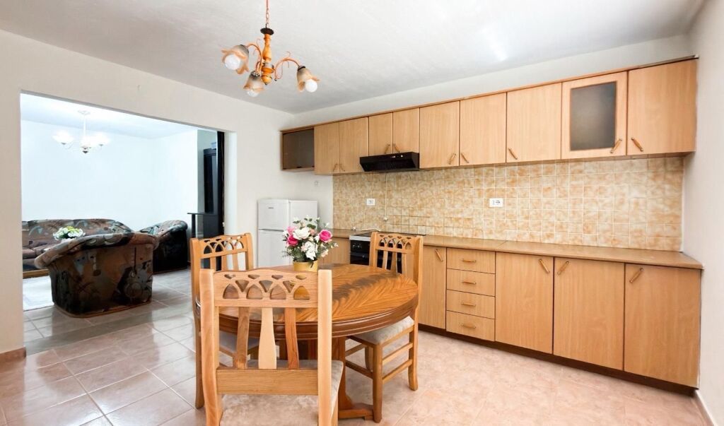 Apartment 2+1+2WC for Sale Near the Ballet School (Mihan Grameno Street) ID 5510