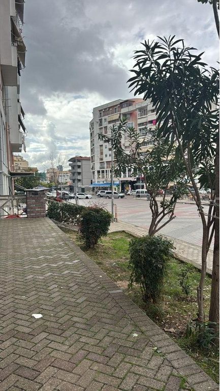 Ambient Komercial Për Shitje në Ali Demi, Tiranë - 380000€ | 76.68 m² 380,000 €