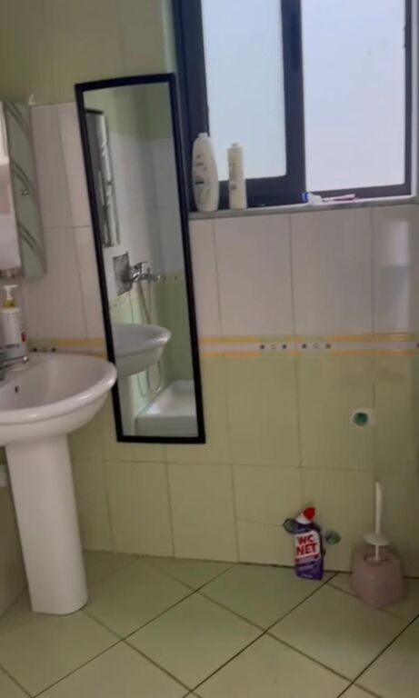 Piano Villa Vuoto in Affitto su Nuovo Viale, vicino alla Locomotiva  ID 5499