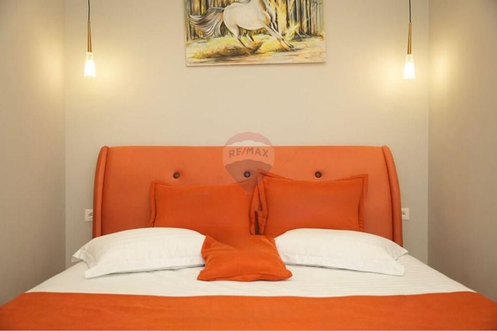 Residential building - For Rent - Teuta Complex, Durres