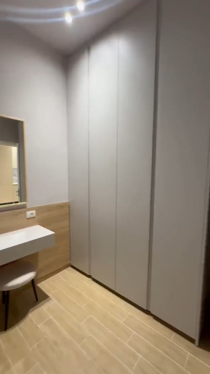 Apartament 1+1+parkim afer vila L2
