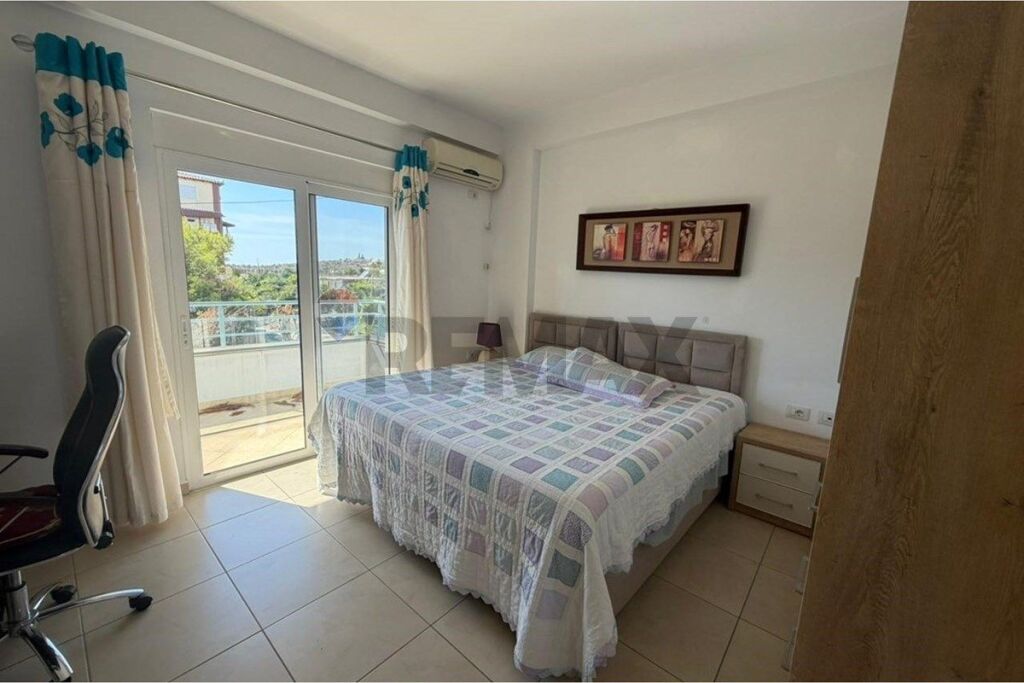 Apartament - Për Shitje - Rruga Mitat Hoxha, Sarandë