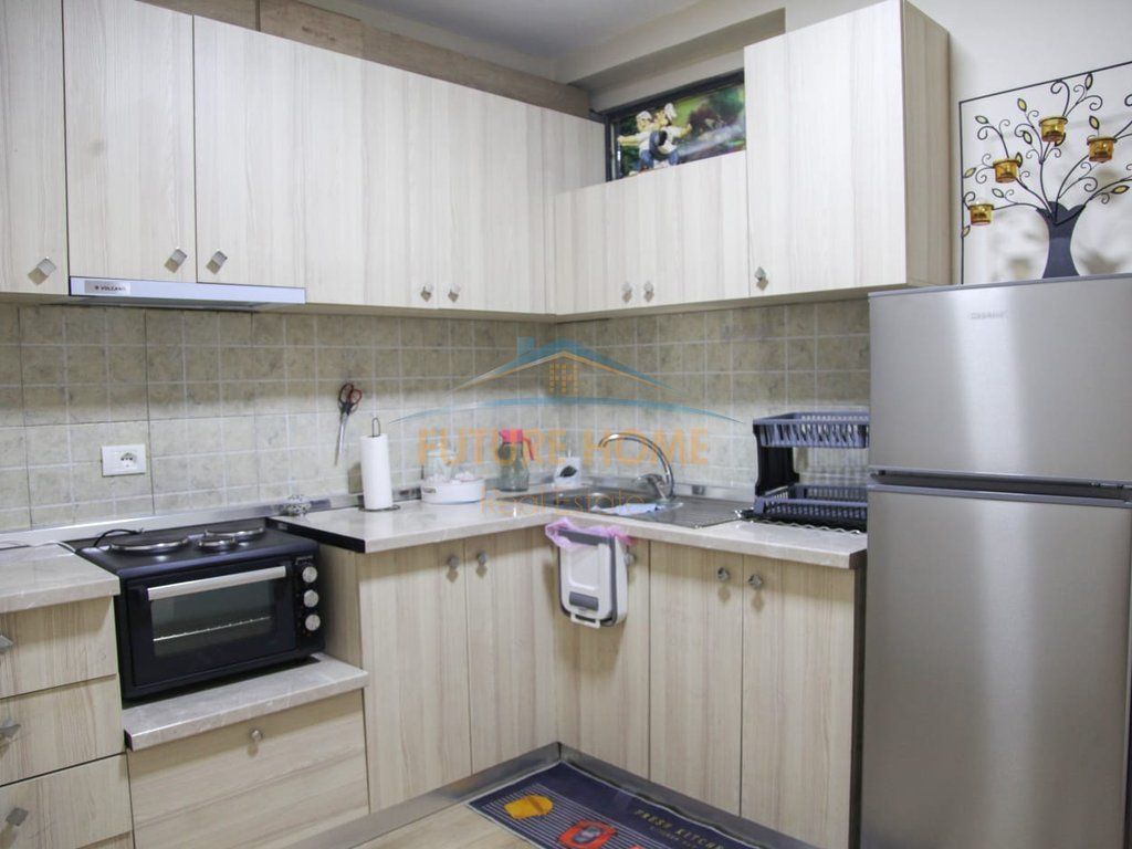 Affitto, Appartamento 2+1, Via Kongresi i Manastirit, Tirana.