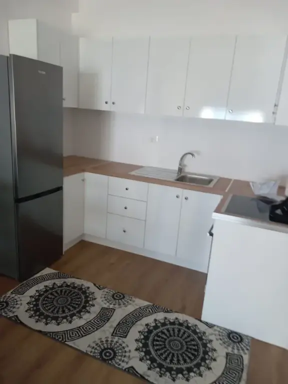 Jepet apartament 1+1 me qira tek Rezideca Oxa, Fresku .