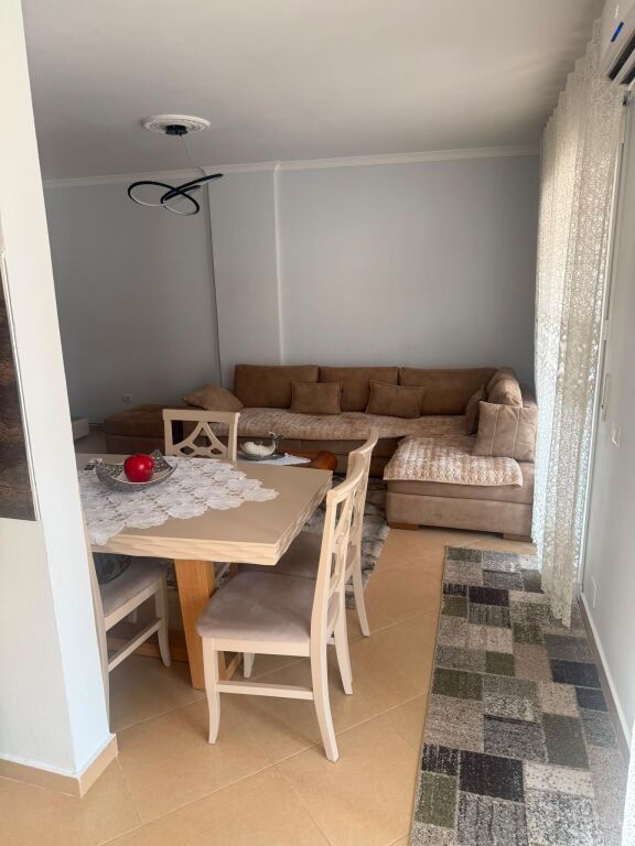 RENT APARTMENT 1+1 FLORIDA BEACH DURRES 500 EURO