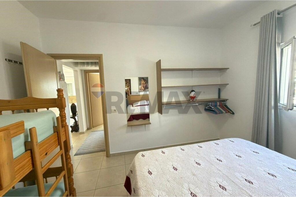 Apartament - Për Shitje - Rruga Mitat Hoxha, Sarandë