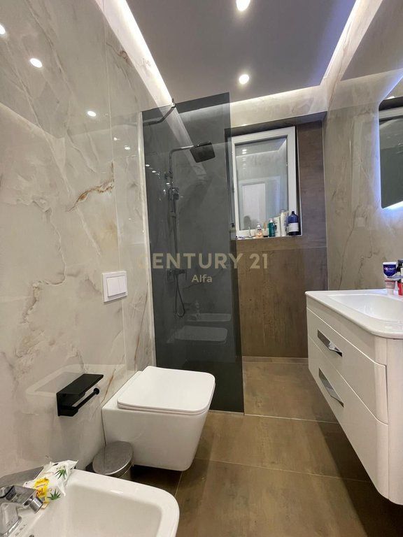 QIRA APARTAMENT MODERN 1+1, FZ GREEN TERRACE, LIQENI I THATE!!