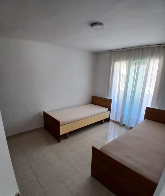 For rent Apartment 1+1, Vasil Shanto near the school “Vasil Shanto” 500 thousand old lek
