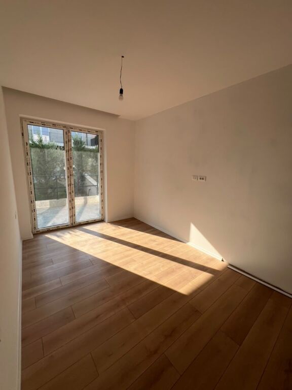 Apartament 2+1+2+2 Poste Parkimi Ne Shitje Ne Sauk  ID 5509
