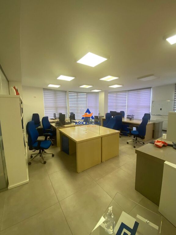 UFFICIO IN AFFITTO 110 M2 "COMUNE DI PARIGI" 1500 EURO