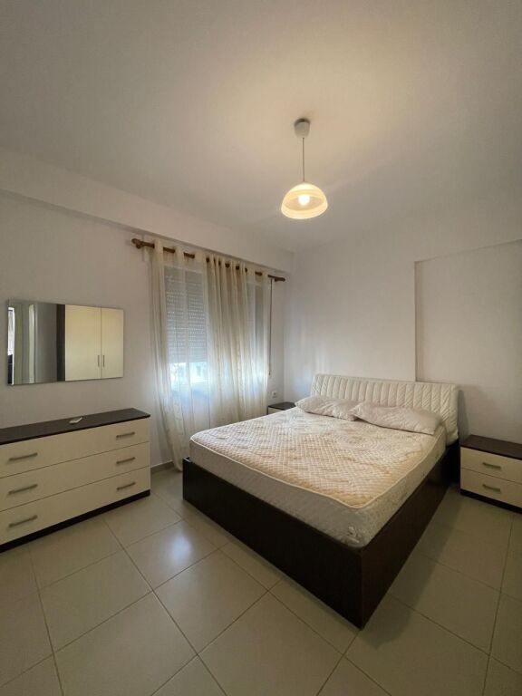 Appartamento 2+1 con posto auto a Delijorgj