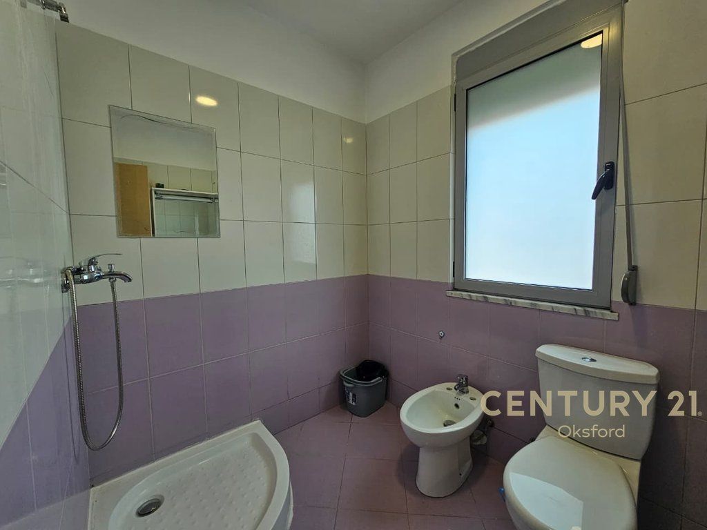 SHITET APARTAMENT 2+1+2 TE LIQENI I THATE 216,000 €