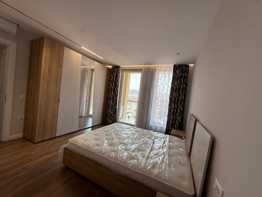 Apartment 2+1 for rent in Sauk with parking space newly furnished