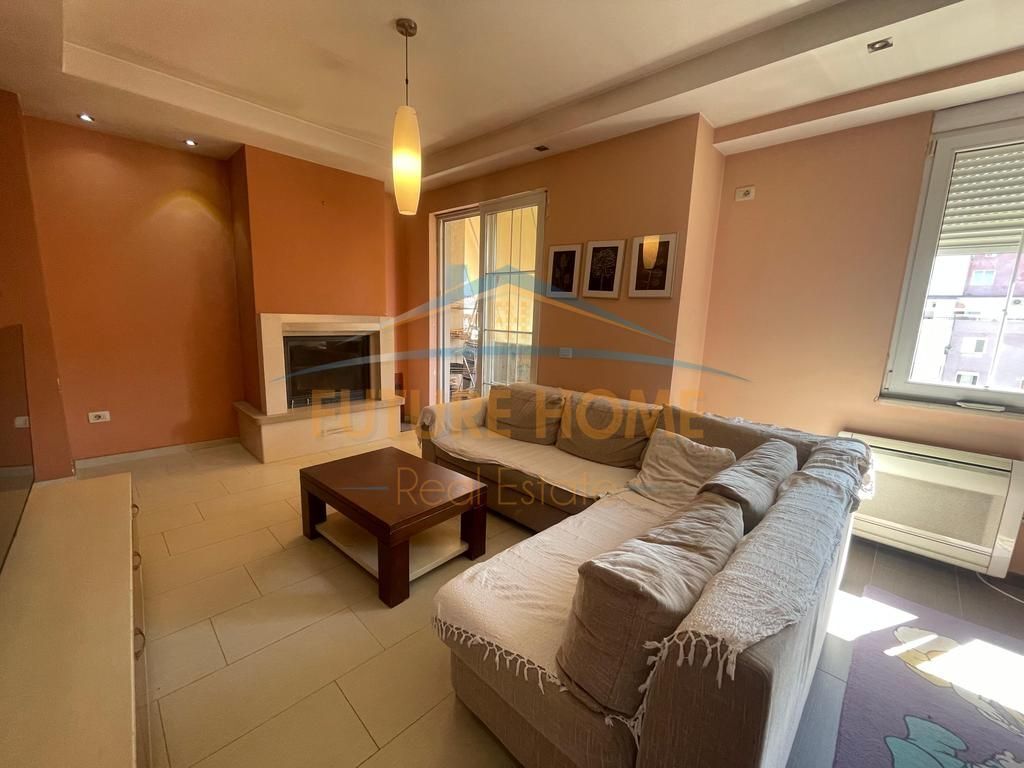 Affitto, Appartamento 2+1+2+Posto Auto, Fresku, Tirana.