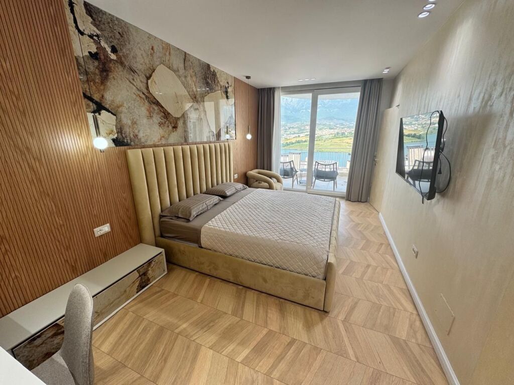 APPARTAMENTO IN AFFITTO 2+1+2 + PARCHEGGIO - LAGO DI FARKA