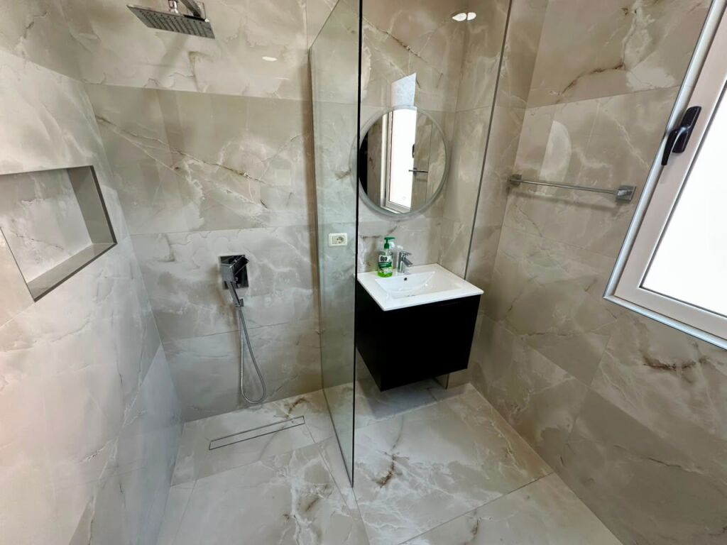QIRA, APARTAMENT 2+1, KODRA E DIELLIT‼️