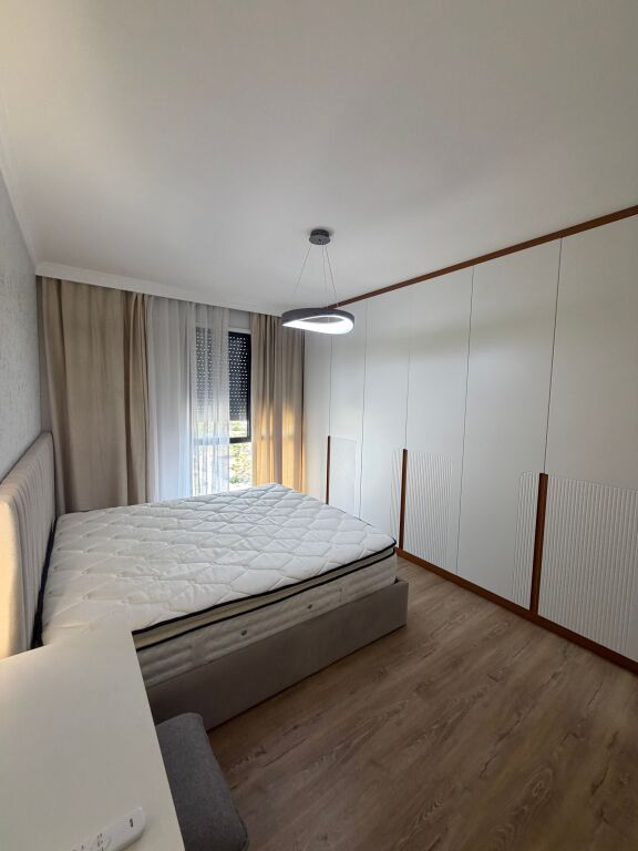 Apartment for rent 2+1+2 with parking at Akses Tirana, Sheshi shqiponja