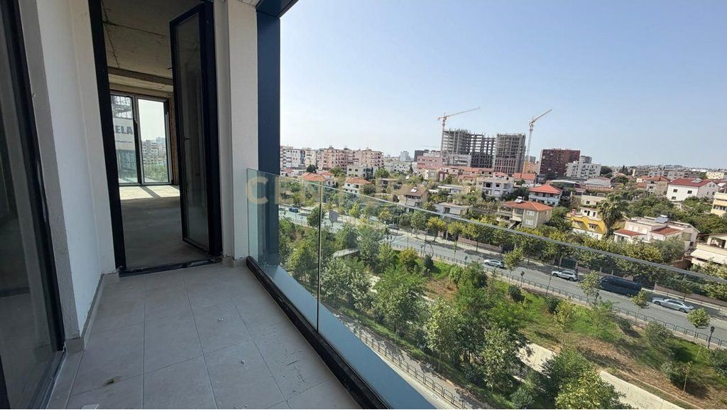 Shitet apartament 2+1 me 2 tualete – Golden Gate, pranë Maternitetit të Ri!