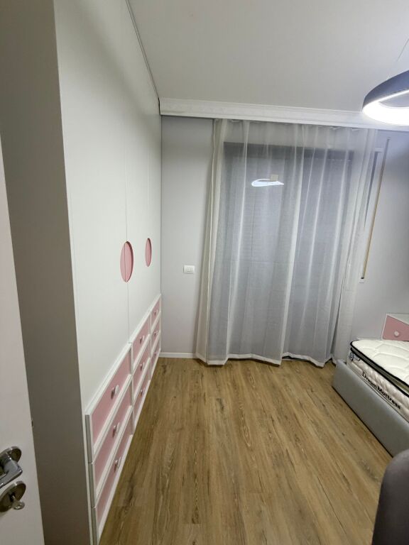 Apartment for rent 2+1+2 with parking at Akses Tirana, Sheshi shqiponja