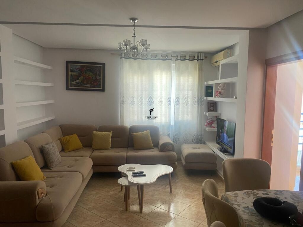 APARTAMENT ME QERA 2+1 YZBERISHT 50.000 LEKE FH-91942