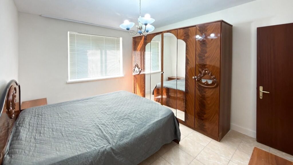 Apartment 2+1+2WC for Sale Near the Ballet School (Mihan Grameno Street) ID 5510