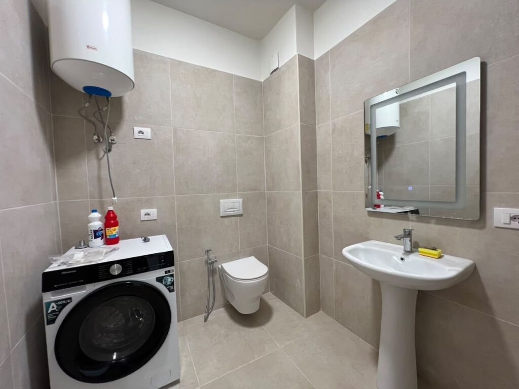 Jepet me qira apartament 1+1