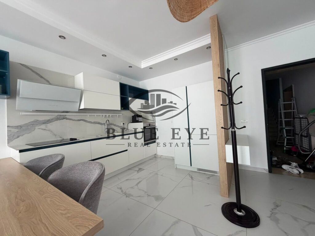 JEPET ME QIRA APARTAMENT 2+1 – CURRILA, DURRËS.