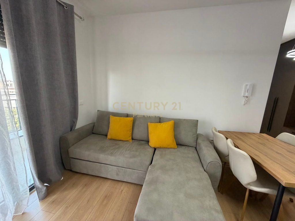 JAPIM ME QIRA APARTAMENT 1+1 NE RRUGEN JORDAN MISJA !