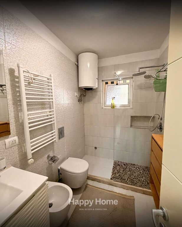 APARTAMENT 2+1+POST PARKIMI  ME QIRA – LAPRAKË ✨